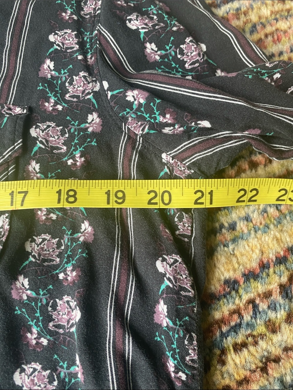 Cruel Denim black floral pearl snap western shirt - Picture 5 of 8